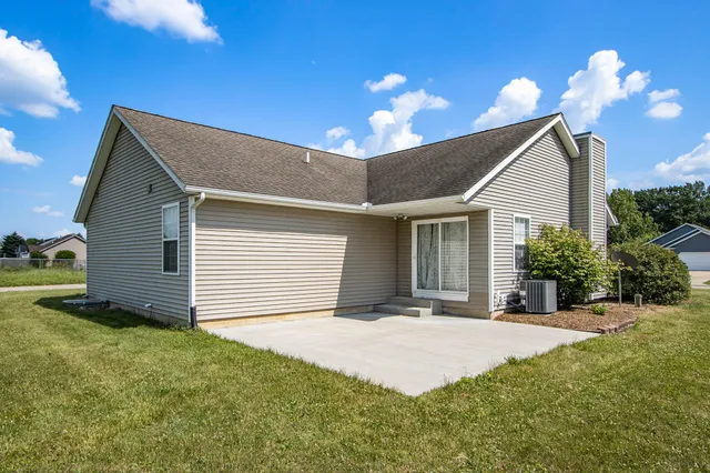 $359,900 | 6189 Clovermeadows Avenue, Scotts, MI 49088