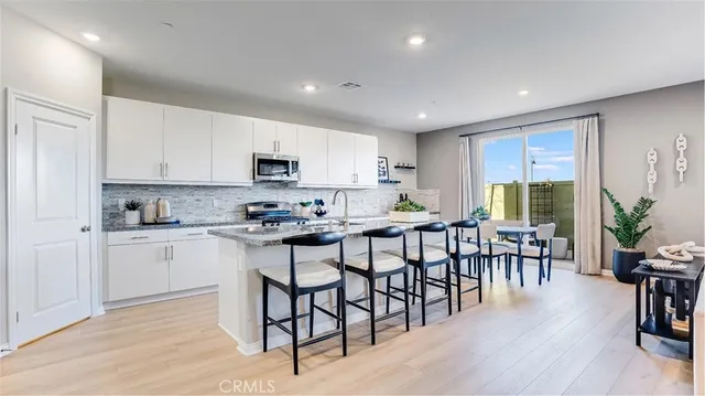 $539,890 | 17562 Bassets Street, Hesperia, CA 92345