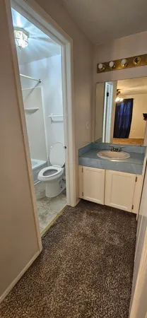 $1,100 | 20016 Village Green Court, Trenton, MI 48183