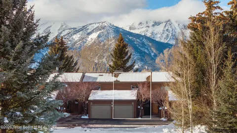 $1,570,000 | 400 Sagebrush Drive, Unit 93C, Jackson, WY 83001