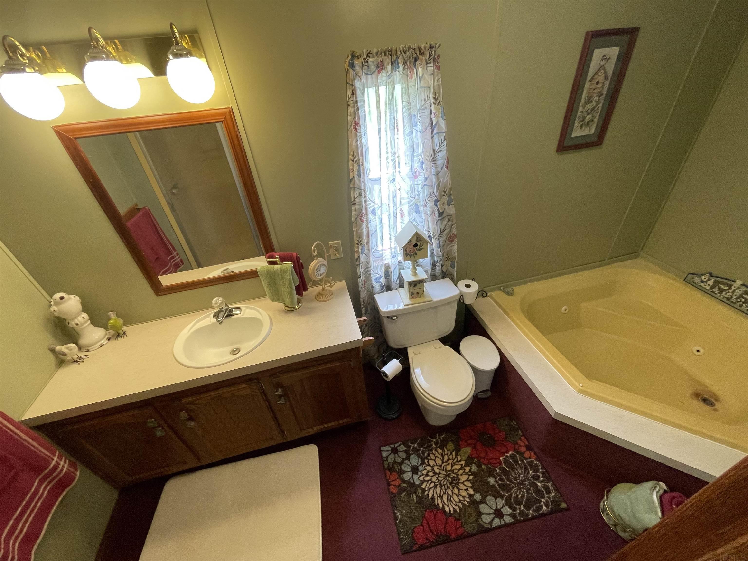 533 Old Vincennes Road Mitchell, IN 47446 - Photo 17 of 29