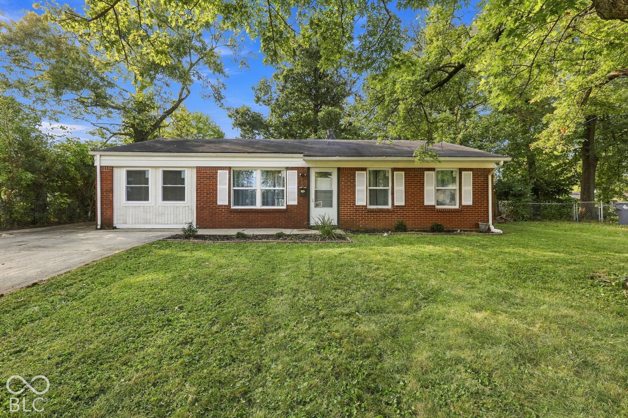 8235 Barry Road Indianapolis, IN 46219 - Photo 2 of 35 Gallery Image 2