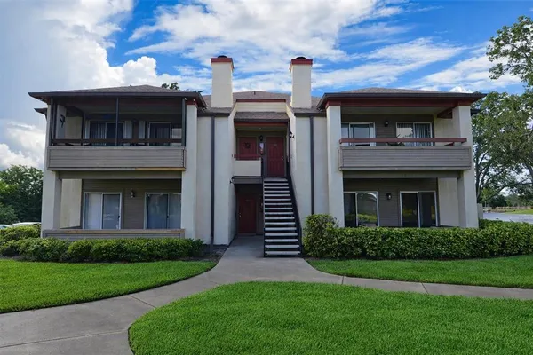 $1,400 | 10263 Gandy Boulevard North, Unit 305, St. Petersburg, FL 33702