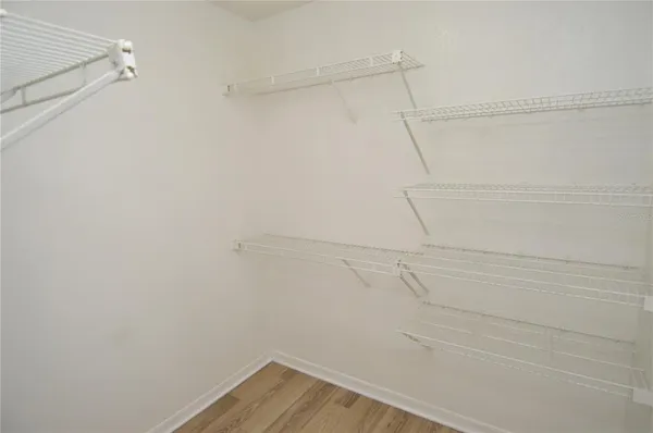 $1,400 | 10263 Gandy Boulevard North, Unit 305, St. Petersburg, FL 33702