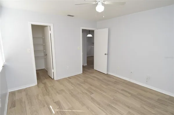 $1,400 | 10263 Gandy Boulevard North, Unit 305, St. Petersburg, FL 33702