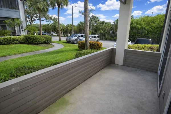 $1,400 | 10263 Gandy Boulevard North, Unit 305, St. Petersburg, FL 33702