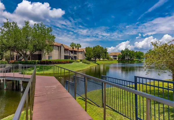 $1,400 | 10263 Gandy Boulevard North, Unit 305, St. Petersburg, FL 33702