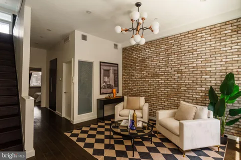 $1,160,000 | 227 West George Street, Philadelphia, PA 19123