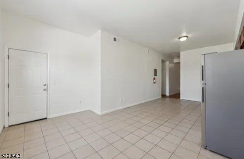 235 South 11th Street, Unit 3 Newark, NJ 07107 - Photo 7 of 11