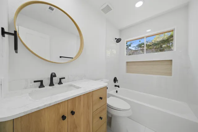 $509,999 | 82 North Apple Springs Circle, The Woodlands, TX 77382