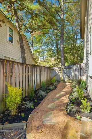 $509,999 | 82 North Apple Springs Circle, The Woodlands, TX 77382