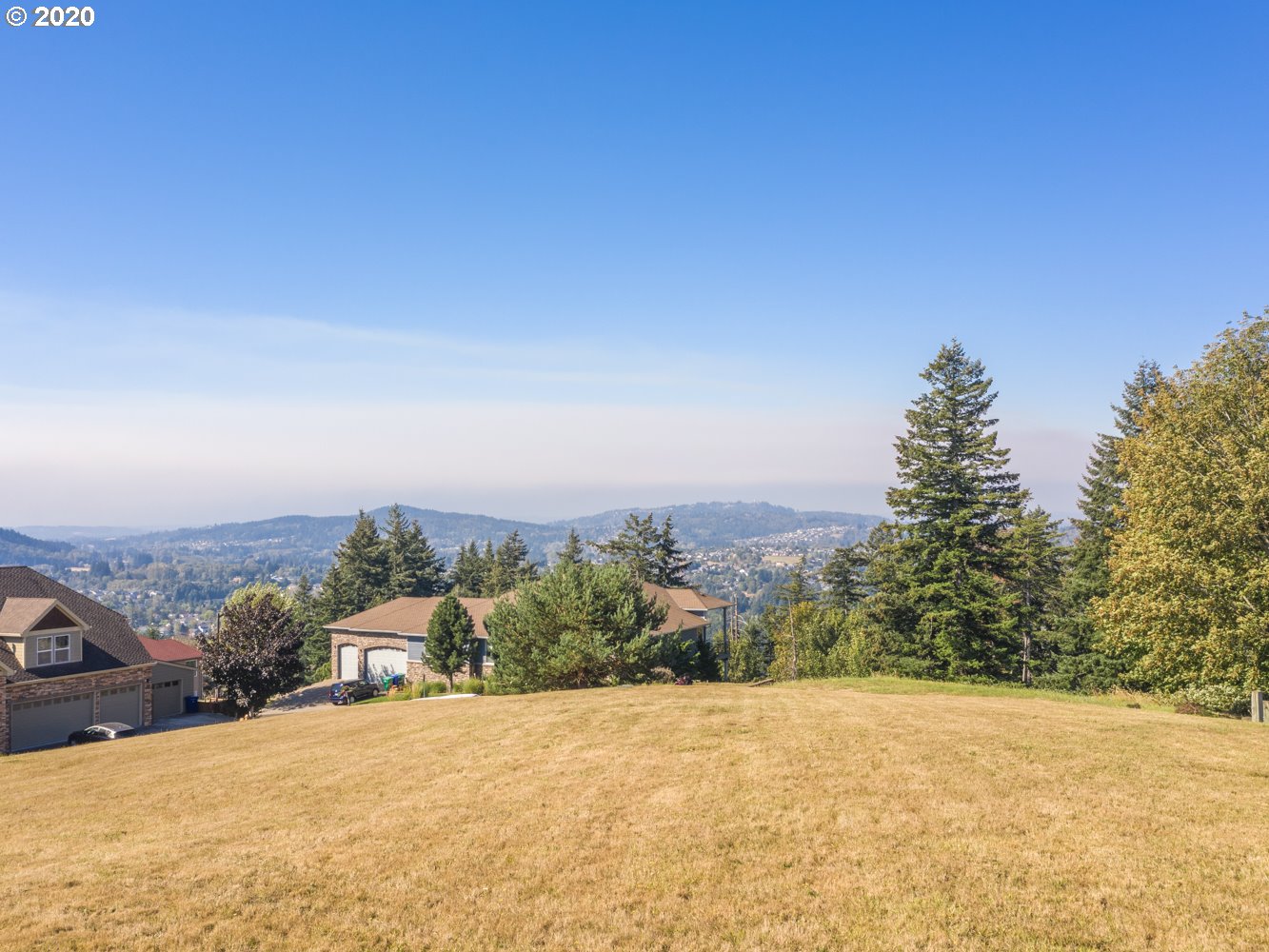 1555 Southwest Walters Loop Gresham, OR 97080 - Photo 8 of 11 Gallery Image 8