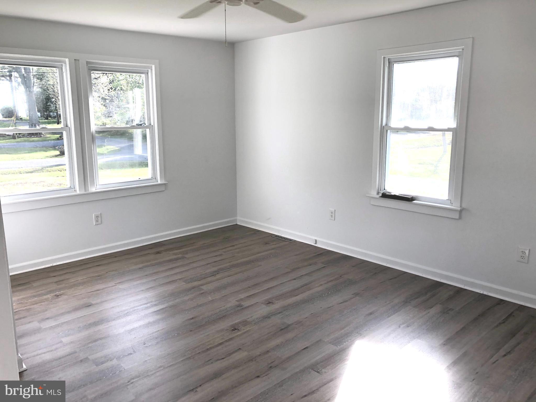 38150 Beach Road Coltons Point, MD 20626 - Photo 6 of 32 Large Master Bedroom
