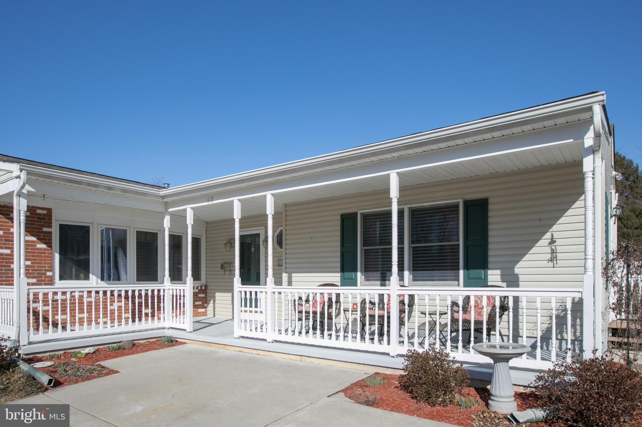 68 Winding Way Road Stratford, NJ 08084 - Photo 3 of 32 front porch