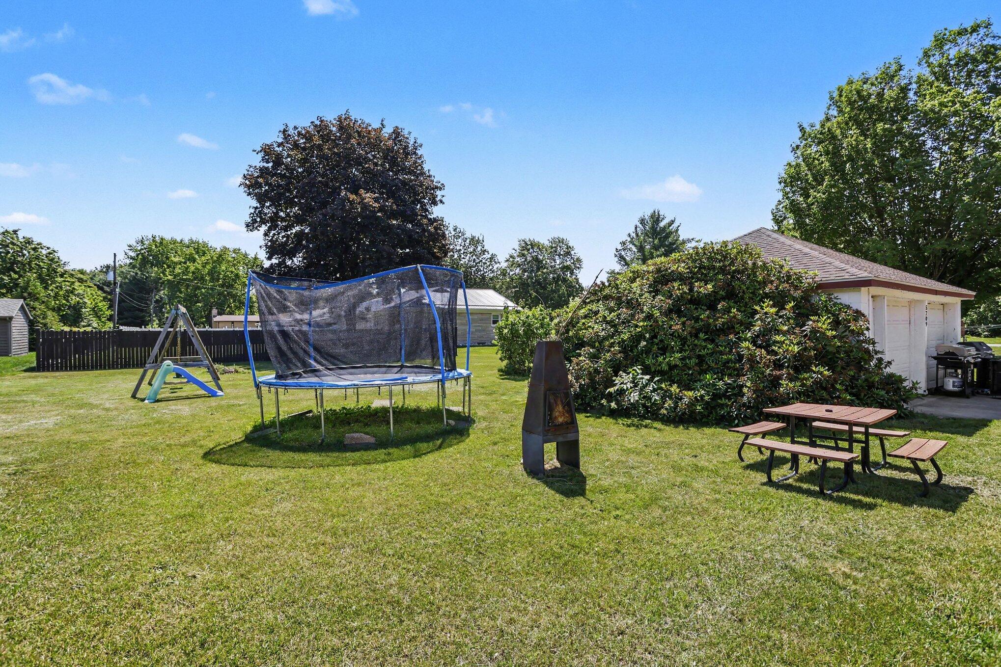 5209 South Roosevelt Road Stevensville, MI 49127 - Photo 24 of 26 024__g6a5170-_246