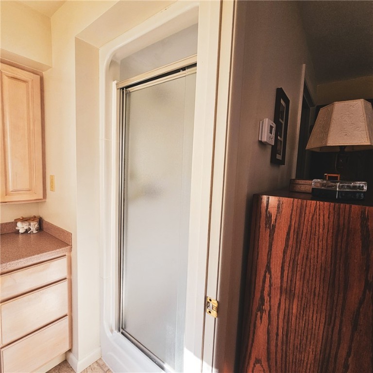 6 Briggs Drive Auburn, NY 13021 - Photo 12 of 21 primary bath