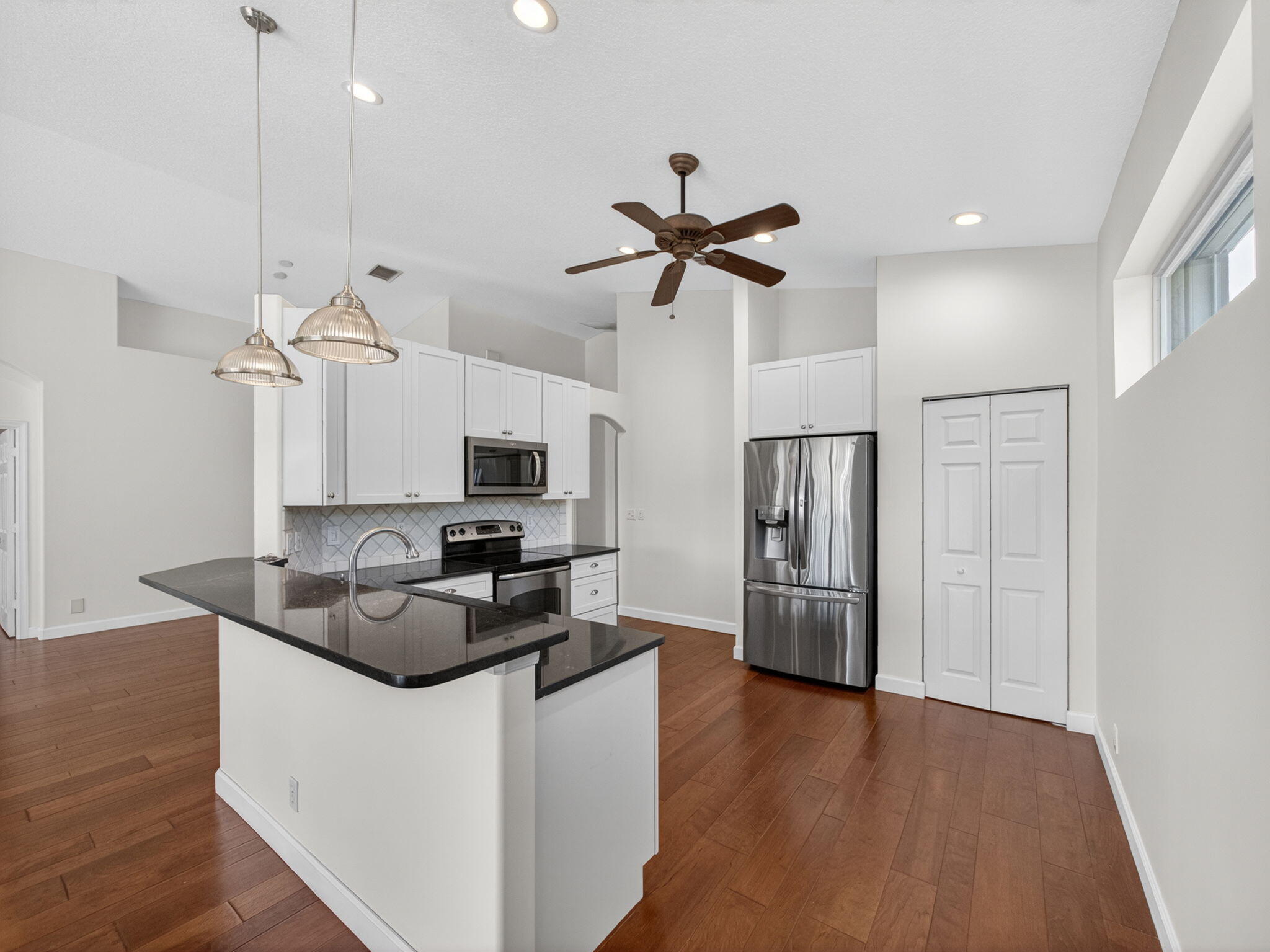 3008 Southeast Racoon Way Stuart, FL 34997 - Photo 13 of 32 Kitchen