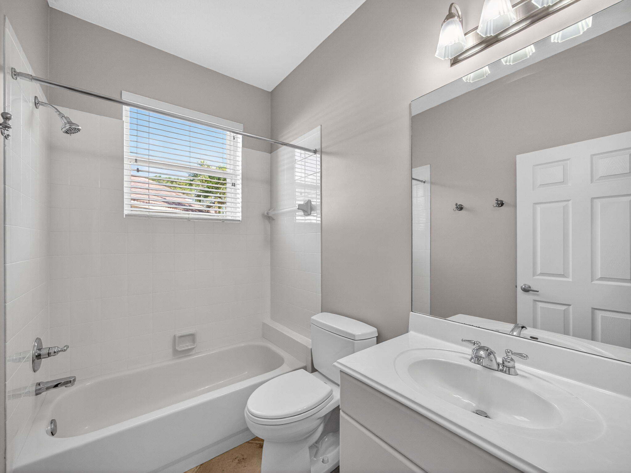 3008 Southeast Racoon Way Stuart, FL 34997 - Photo 25 of 32 Guest Bath