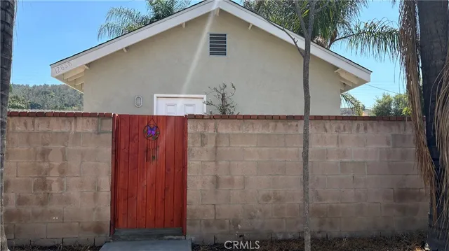 a backyard of a house