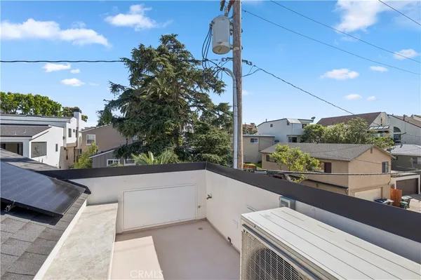 $11,995 | 700 1/2 Iris Avenue, Corona del Mar, CA 92625