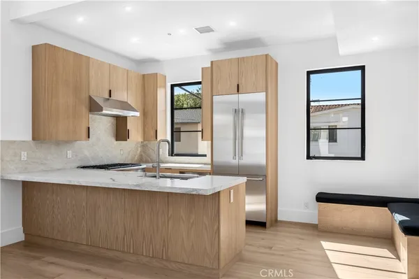$11,995 | 700 1/2 Iris Avenue, Corona del Mar, CA 92625