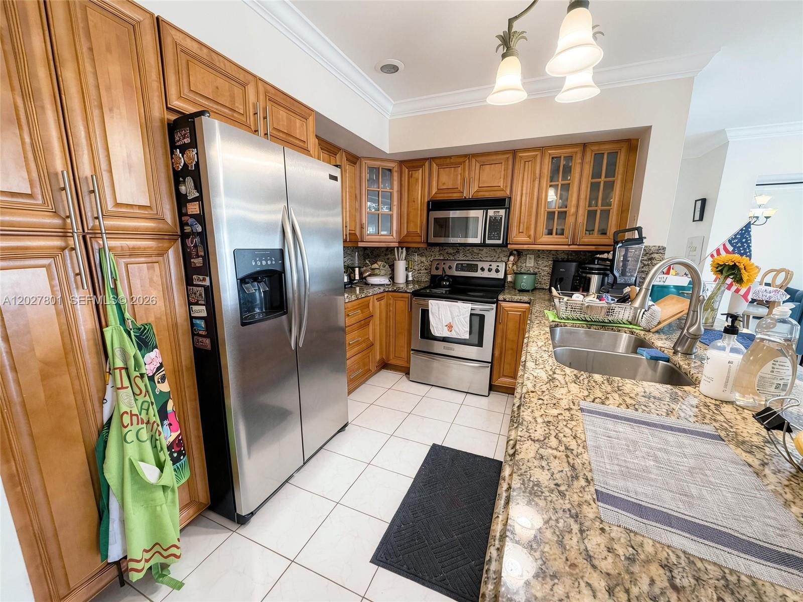 8317 Balgowan Road Miami Lakes, FL 33016 - Photo 11 of 31