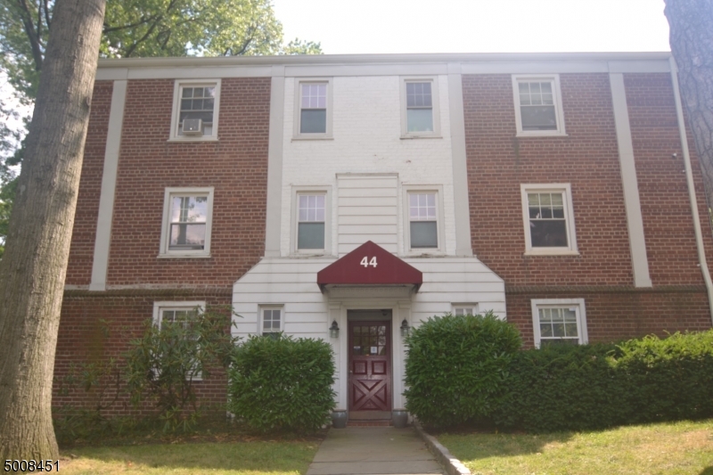 44 Union Street, Unit 8 Montclair, NJ 07042 - Photo 8 of 8