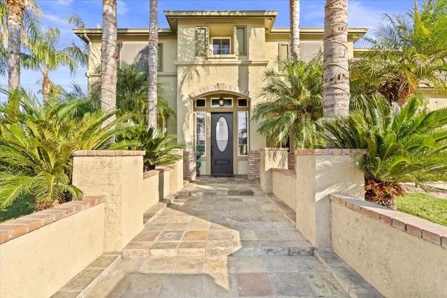 a house view with a outdoor space