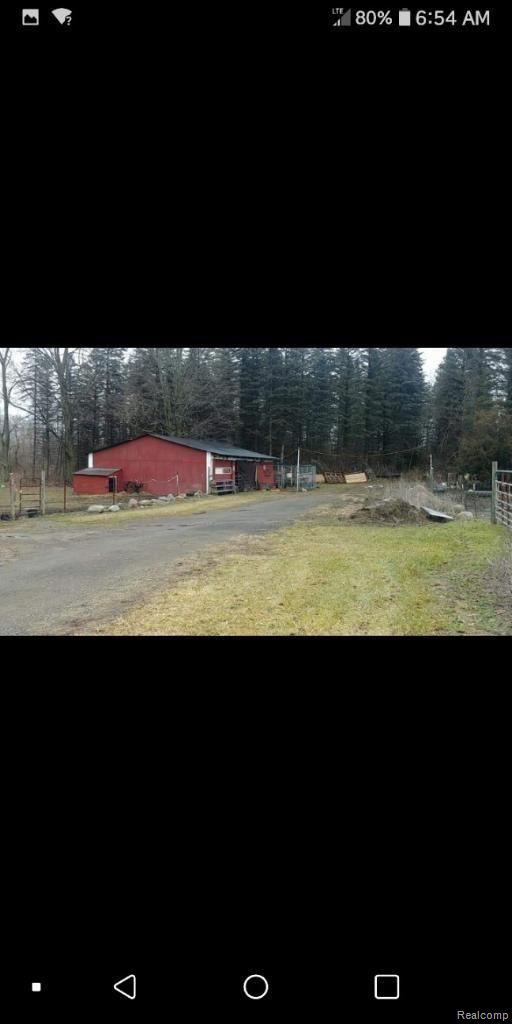 1606 Slater Road Lapeer, MI 48446 - Photo 8 of 10 DFF6FDB2-D8CF-4709-A5CC-4FEAAD2EB755.jpeg