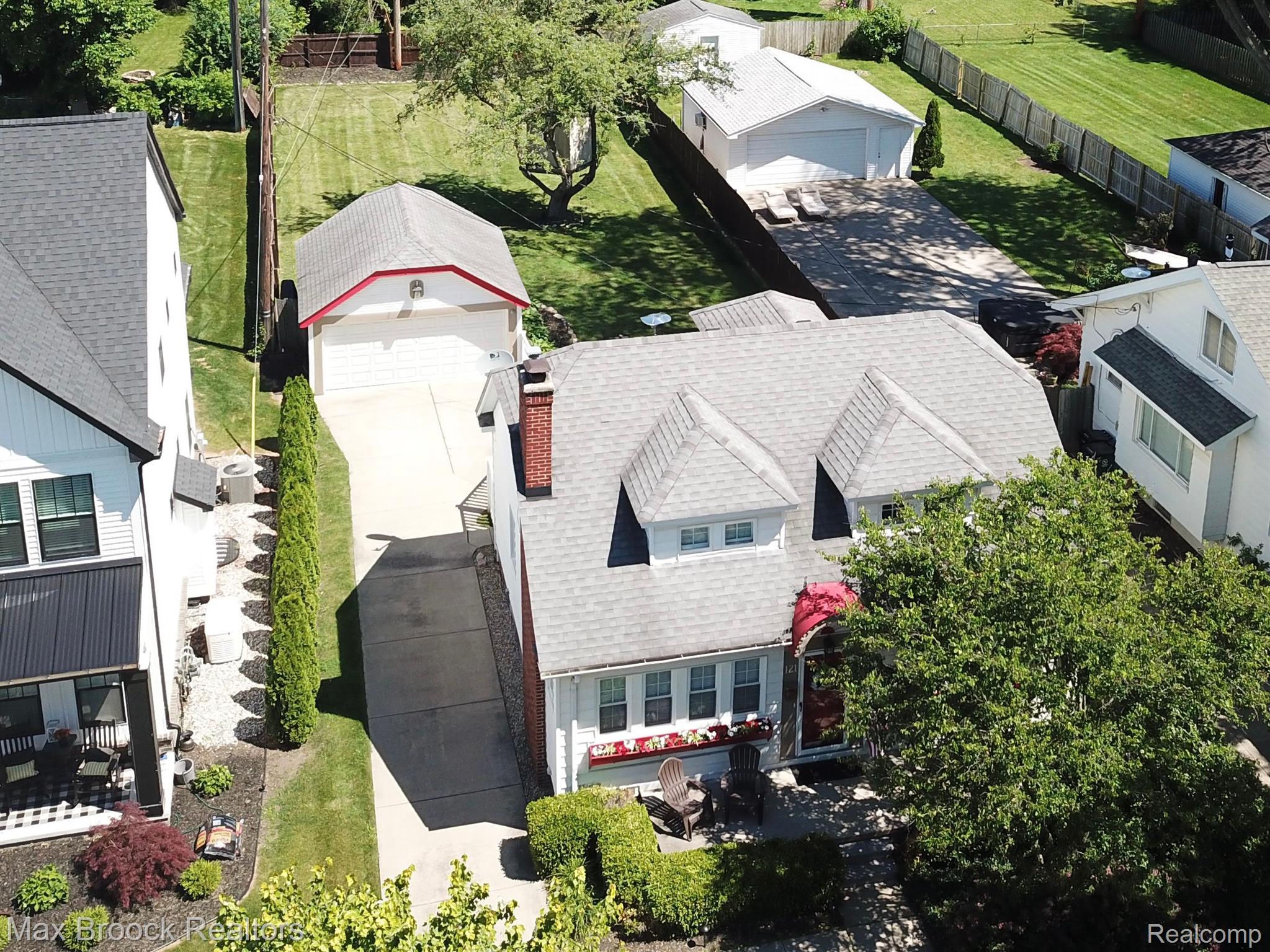 121 Woodside Road Royal Oak, MI 48073 - Photo 49 of 49 Gallery Image 49