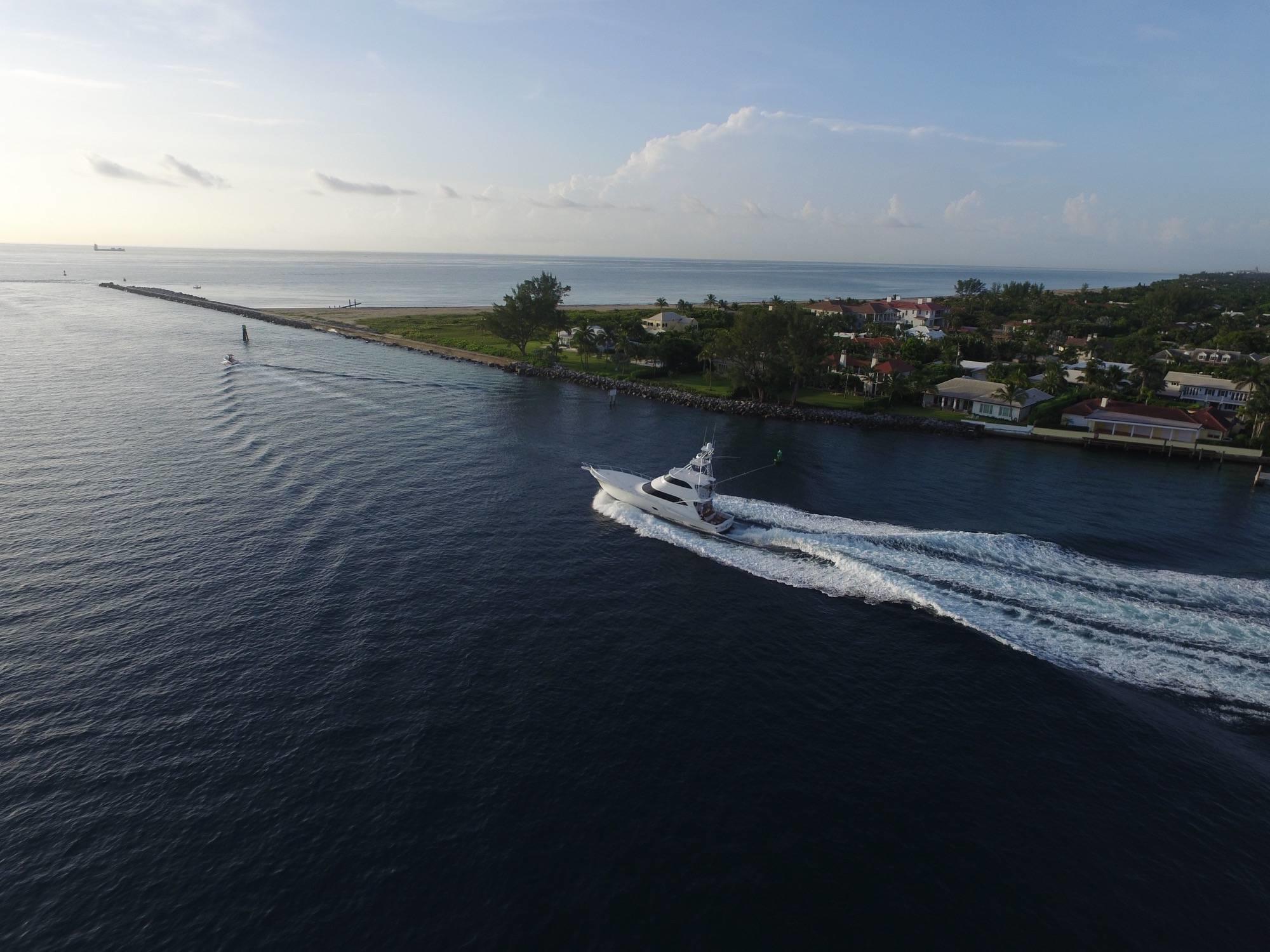 108 Seashore Drive Jupiter, FL 33477 - Photo 31 of 42 a view of lake