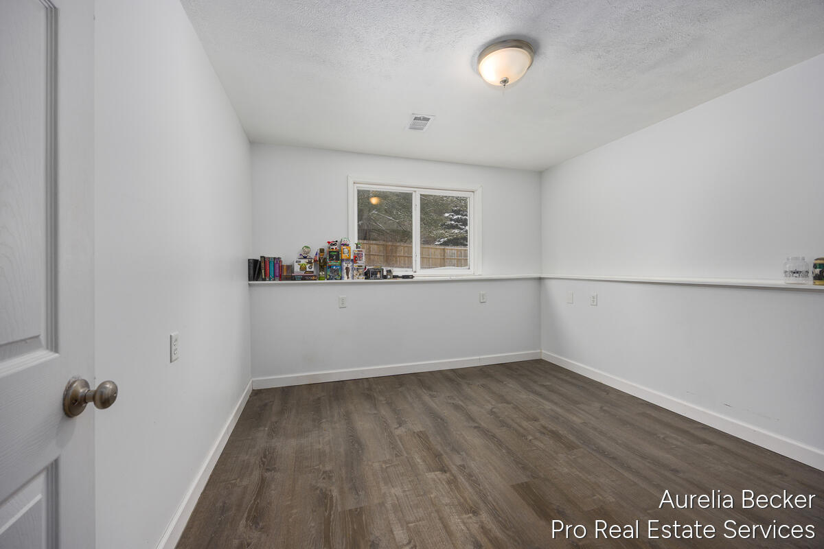 12411 14 Mile Road Northeast Greenville, MI 48838 - Photo 18 of 29 12411-14-Mile_015