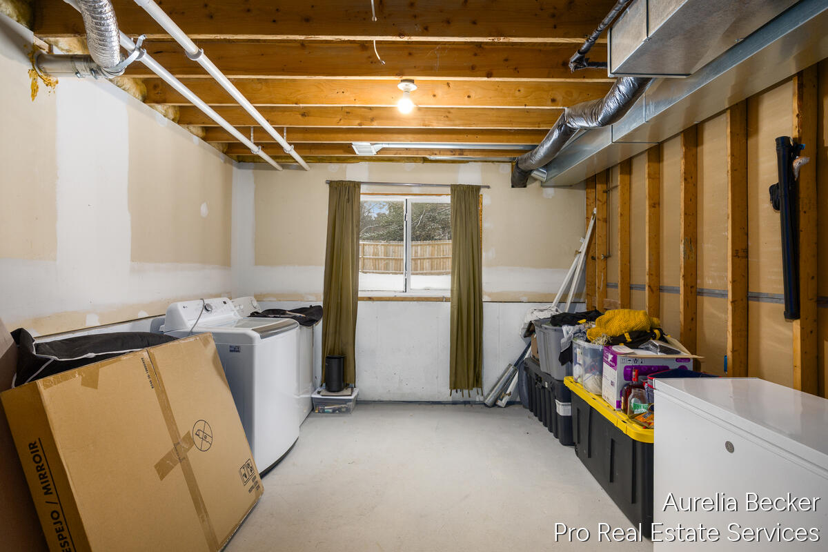 12411 14 Mile Road Northeast Greenville, MI 48838 - Photo 20 of 29 12411-14-Mile_017