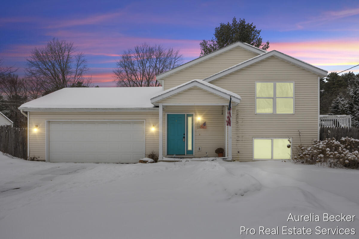 12411 14 Mile Road Northeast Greenville, MI 48838 - Photo 2 of 29 12411-14-Mile_001