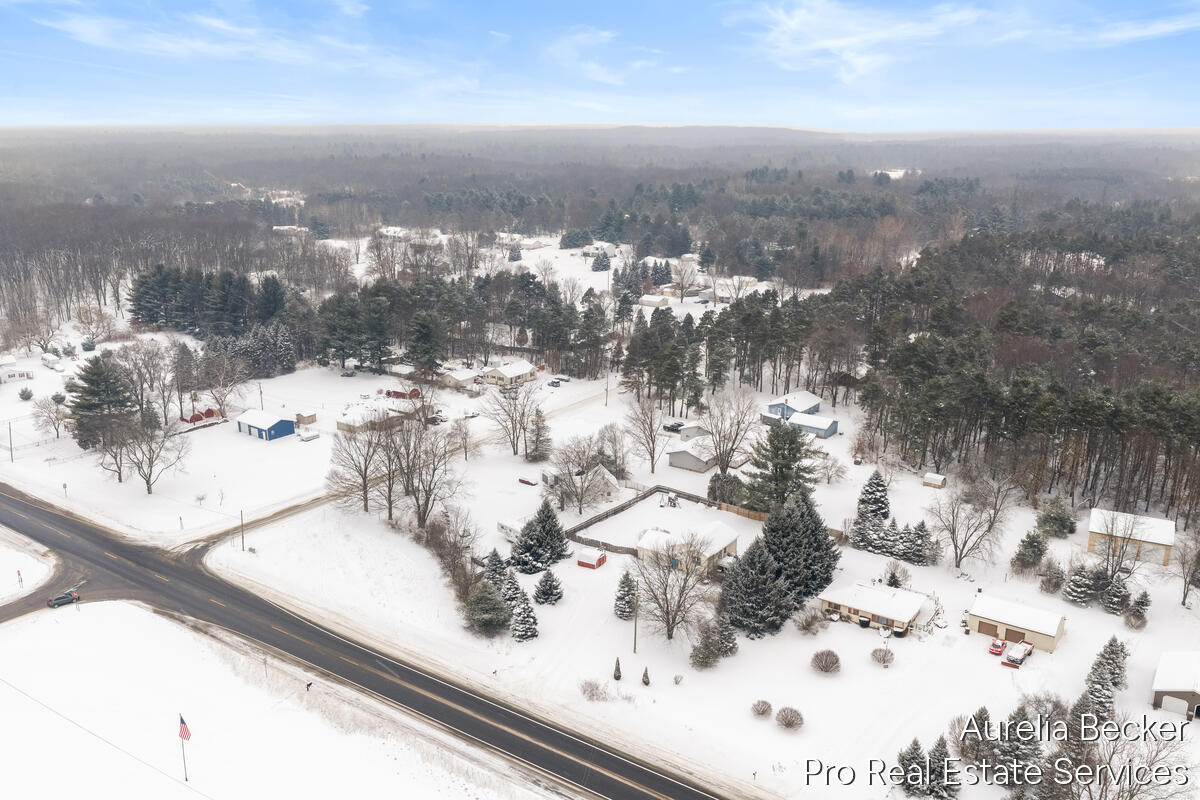 12411 14 Mile Road Northeast Greenville, MI 48838 - Photo 26 of 29 12411-14-Mile_203