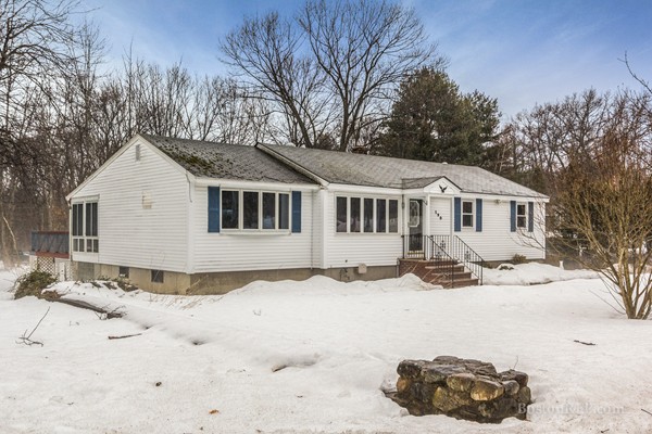190 Taft Road Wilmington, MA 01887 - Photo 3 of 29 Gallery Image 3