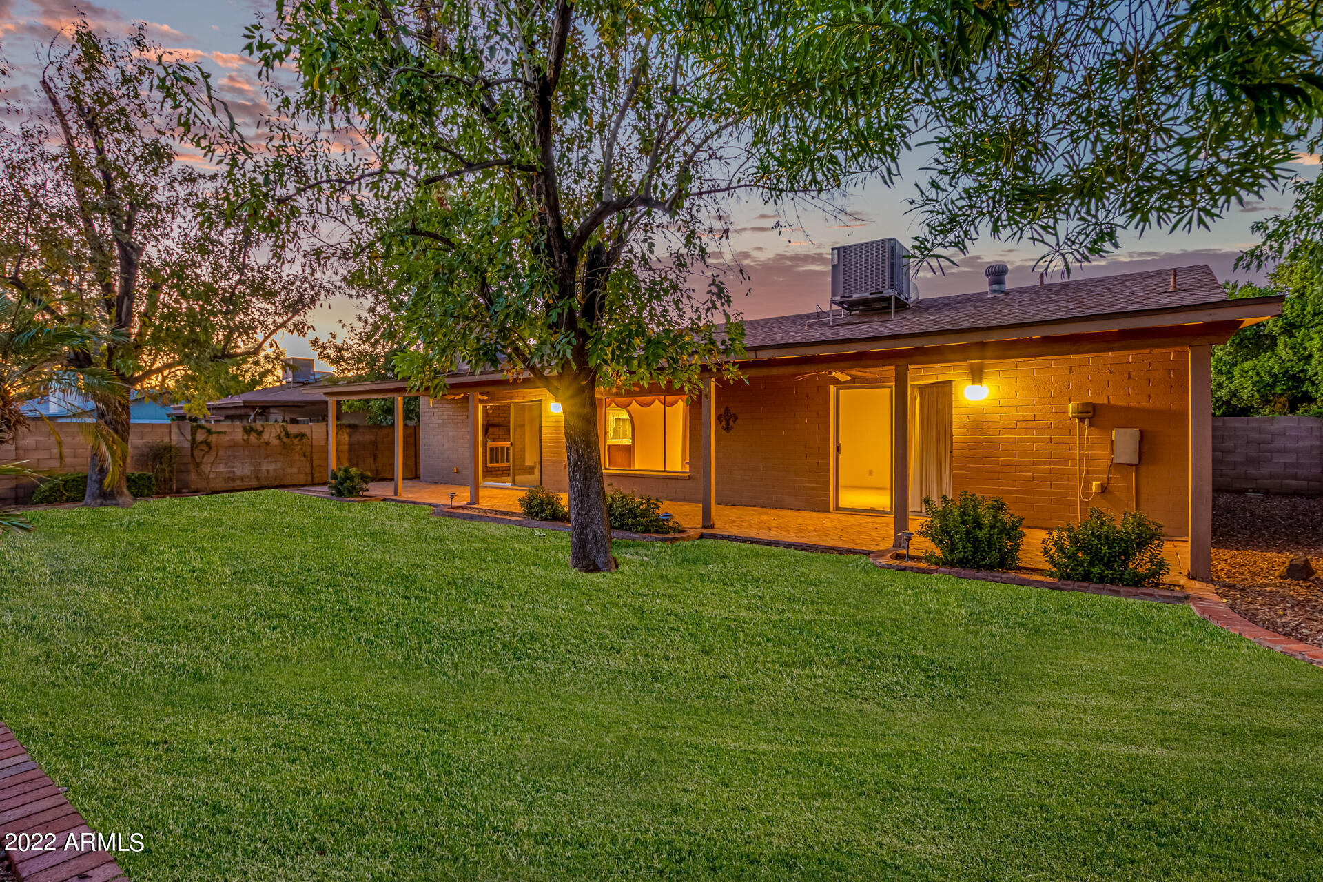 2439 West Hearn Road Phoenix, AZ 85023 - Photo 48 of 66 BY_RIGGHTSIDE