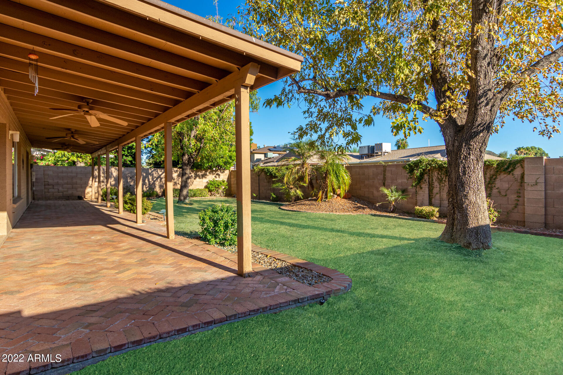2439 West Hearn Road Phoenix, AZ 85023 - Photo 51 of 66 Back_Side