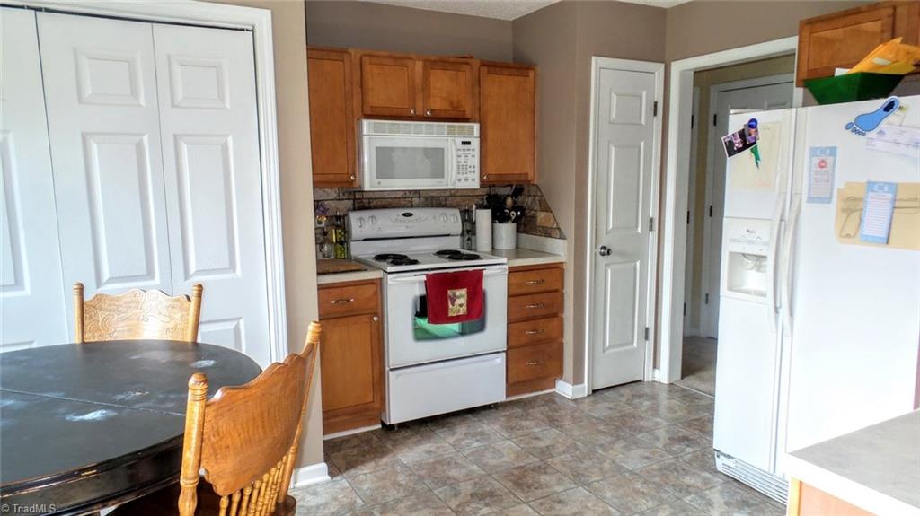 1742 Sink Farm Road Lexington, NC 27295 - Photo 6 of 30 Gallery Image 6