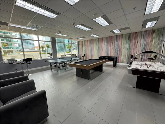 $2,599 | 1200 Brickell Bay Drive, Unit 3405, Miami, FL 33131