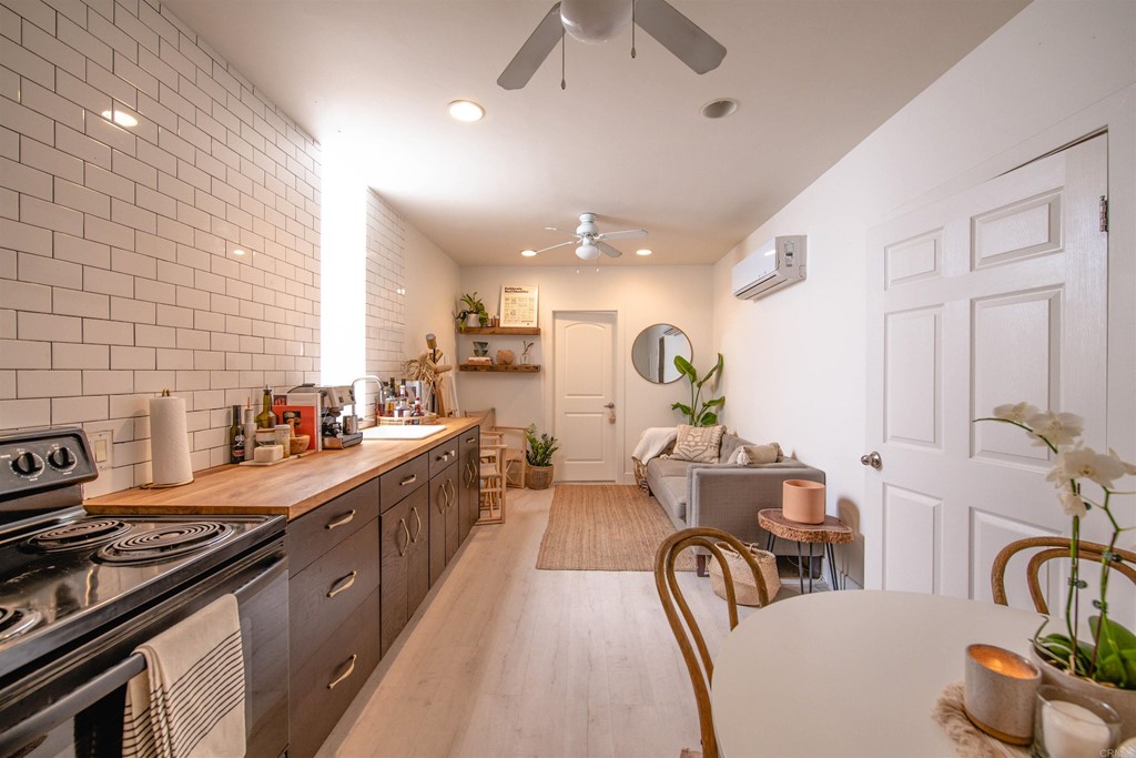 3209 James Drive Carlsbad, CA 92008 - Photo 38 of 65 a kitchen with lots of counter top space