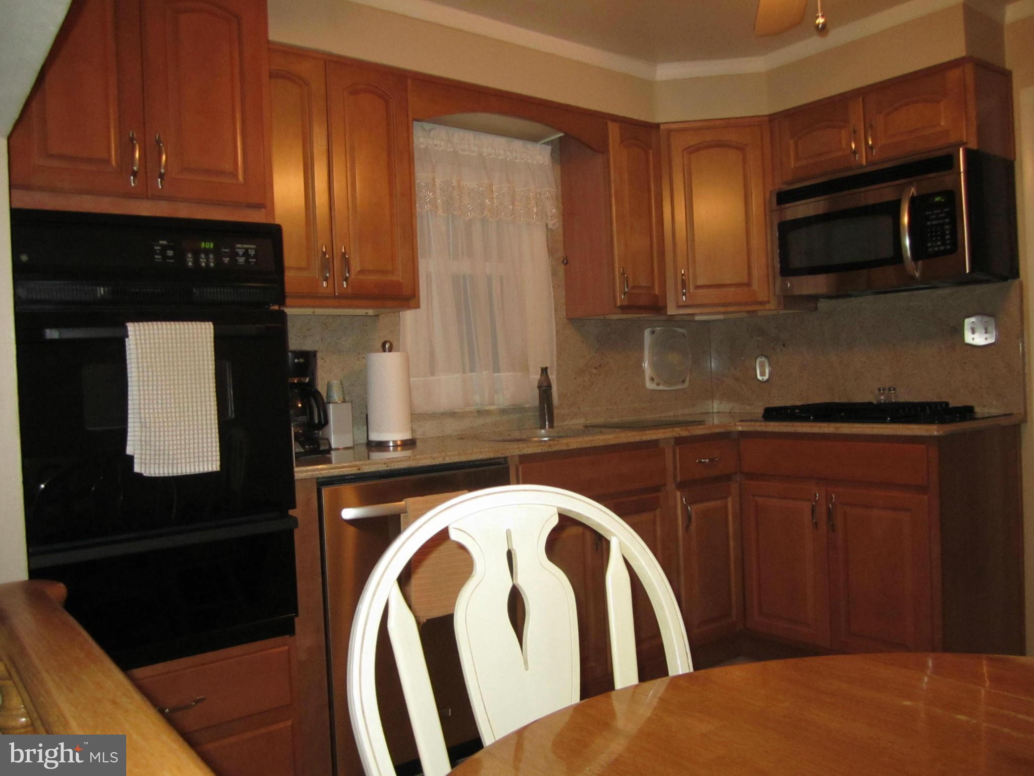 509 Sudbury Road Linthicum Heights, MD 21090 - Photo 7 of 27 Kitchen