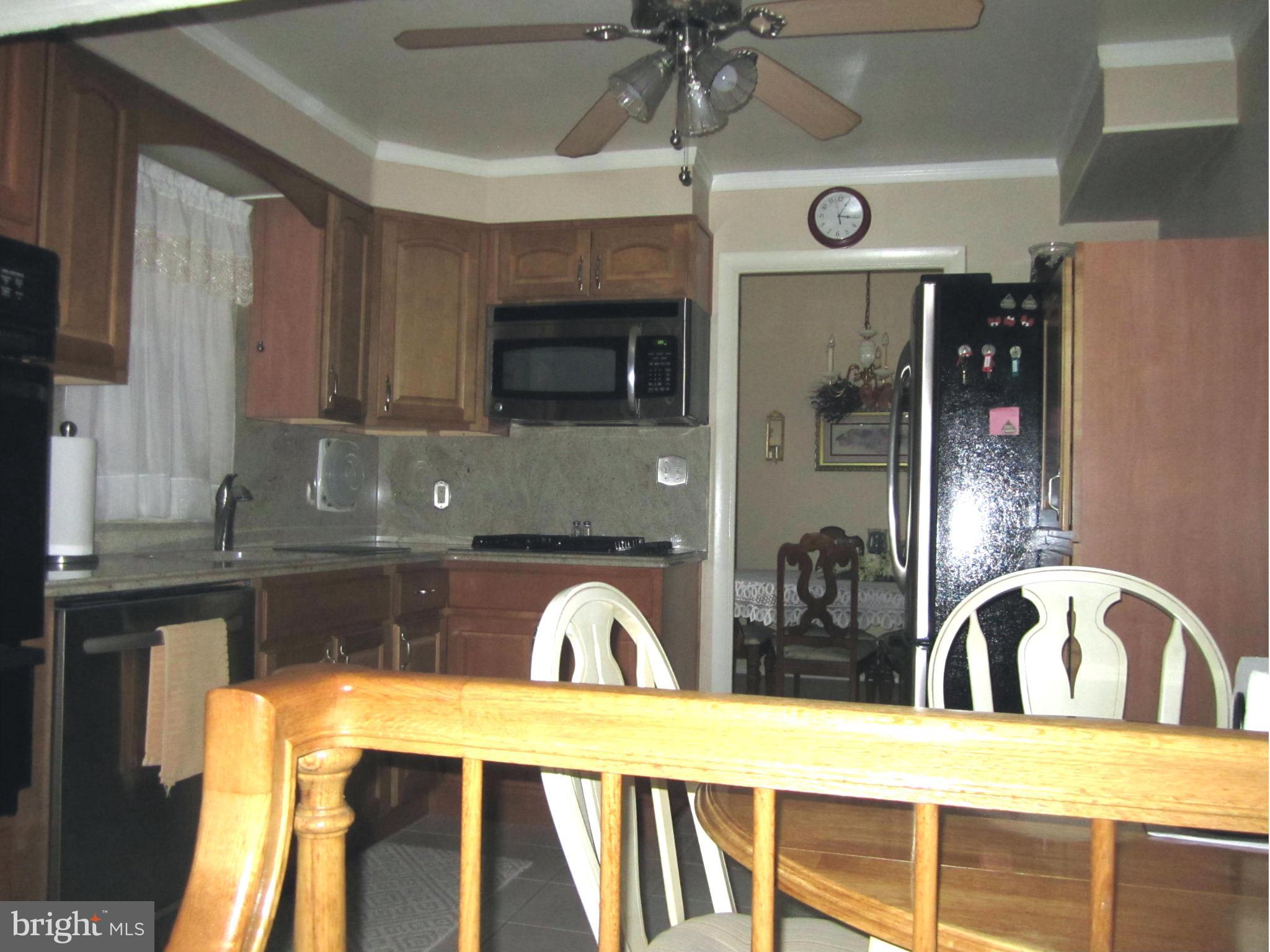 509 Sudbury Road Linthicum Heights, MD 21090 - Photo 9 of 27 Kitchen