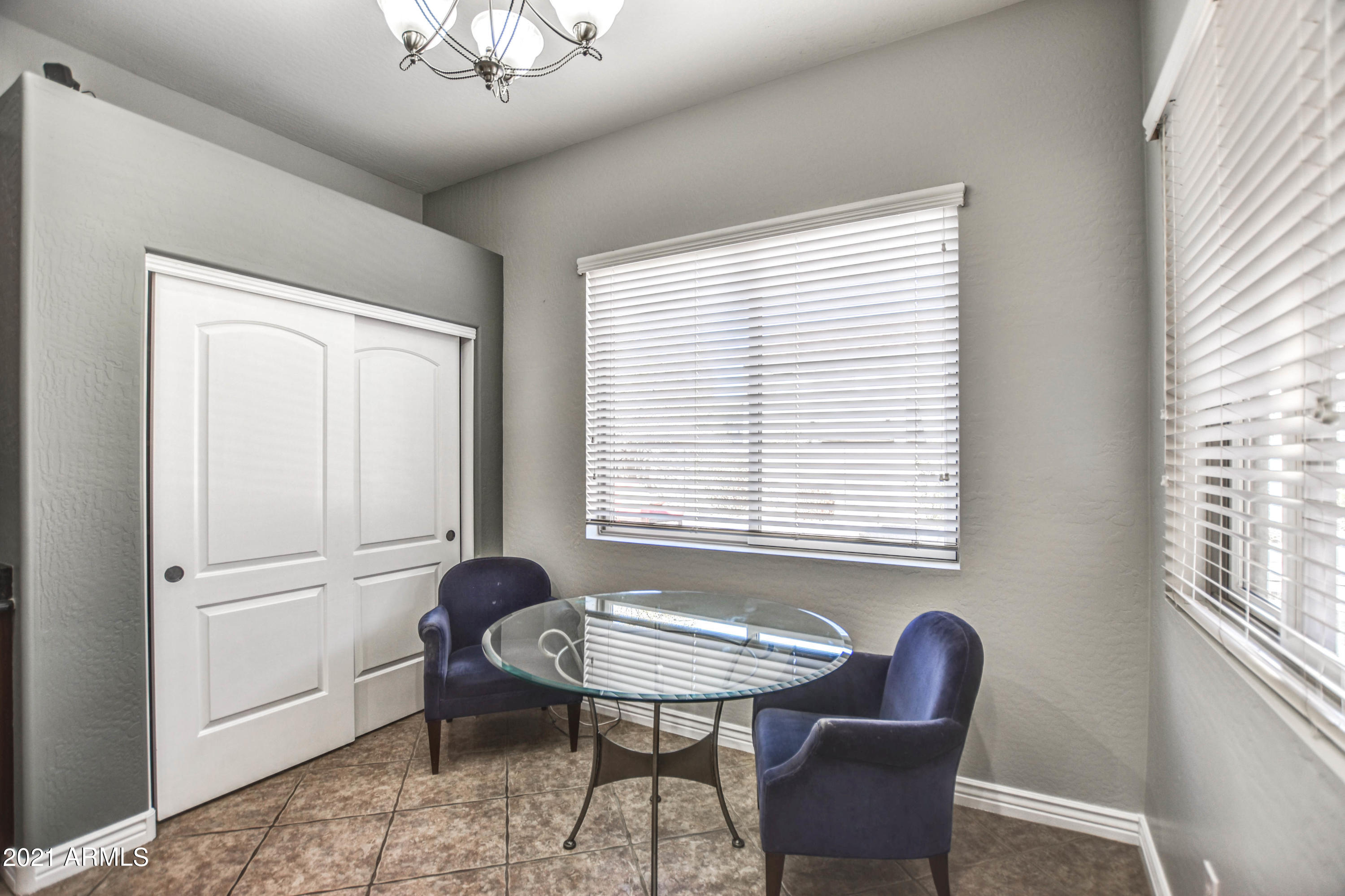 4910 West Apollo Road Laveen, AZ 85339 - Photo 10 of 28 EAT IN