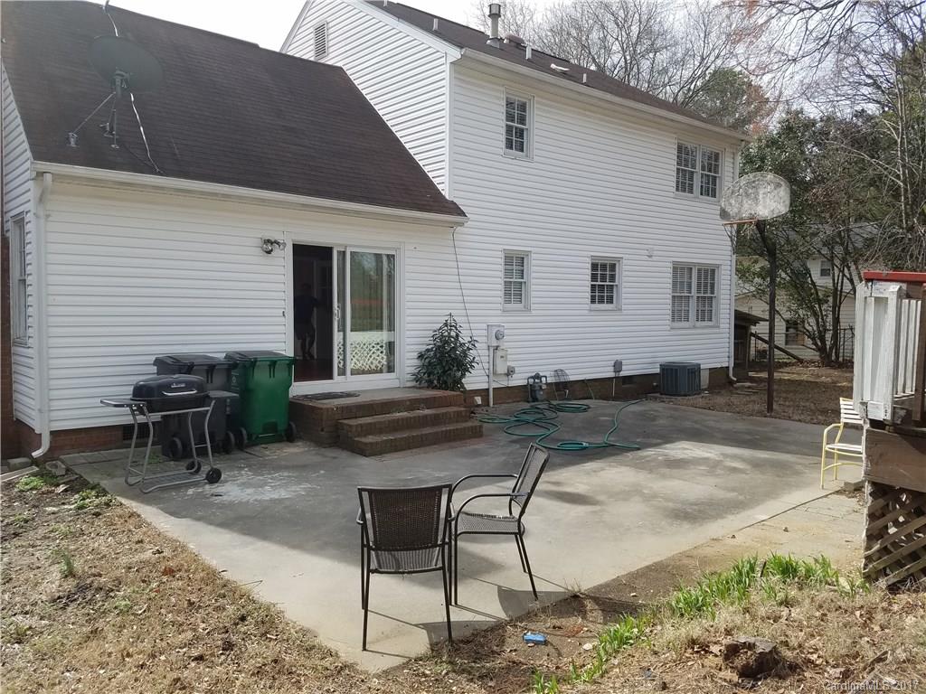 8332 Castlekeep Road, Unit 14 Charlotte, NC 28226 - Photo 20 of 22 Gallery Image 20