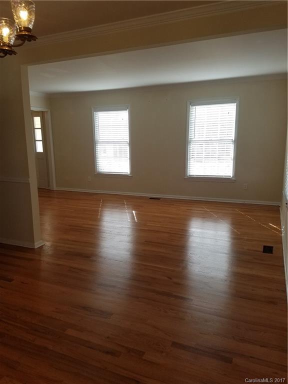 8332 Castlekeep Road, Unit 14 Charlotte, NC 28226 - Photo 6 of 22 Gallery Image 6