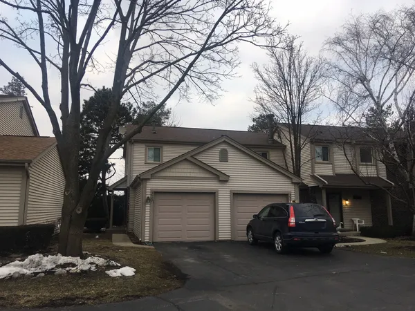 $3,000 | 330 East Forest Knoll Drive, Palatine, IL 60074