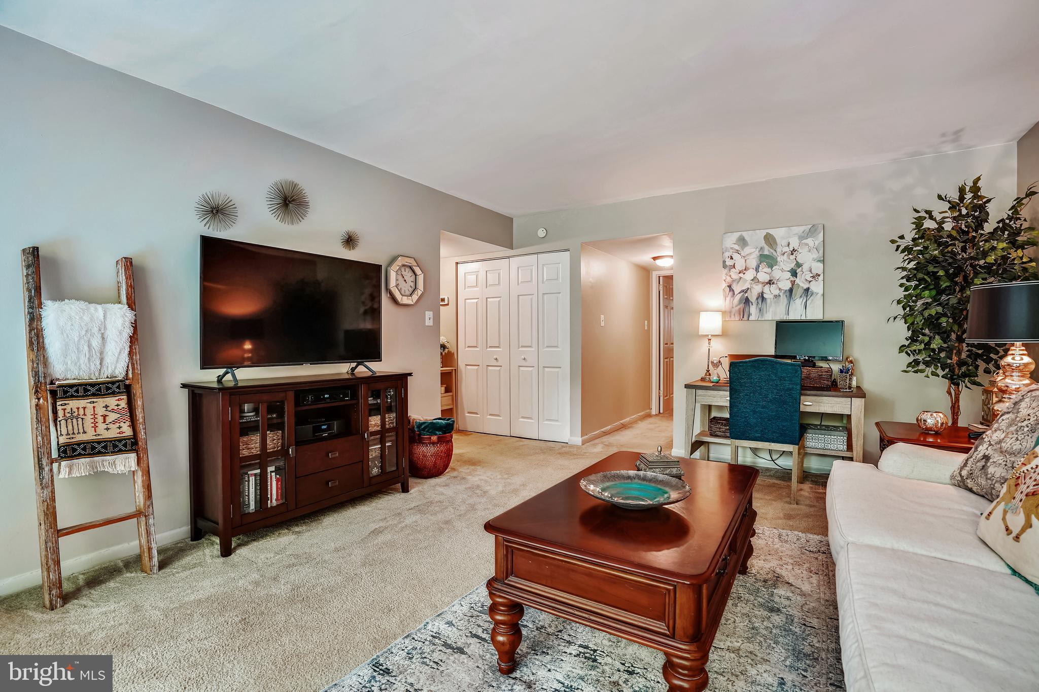 1422 Northgate Square, Unit 1A Reston, VA 20190 - Photo 9 of 30 Gallery Image 9