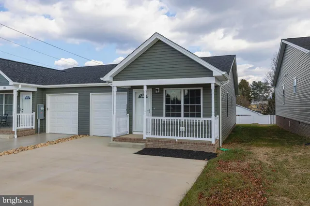 $275,000 | 103 6th Avenue, Luray, VA 22835