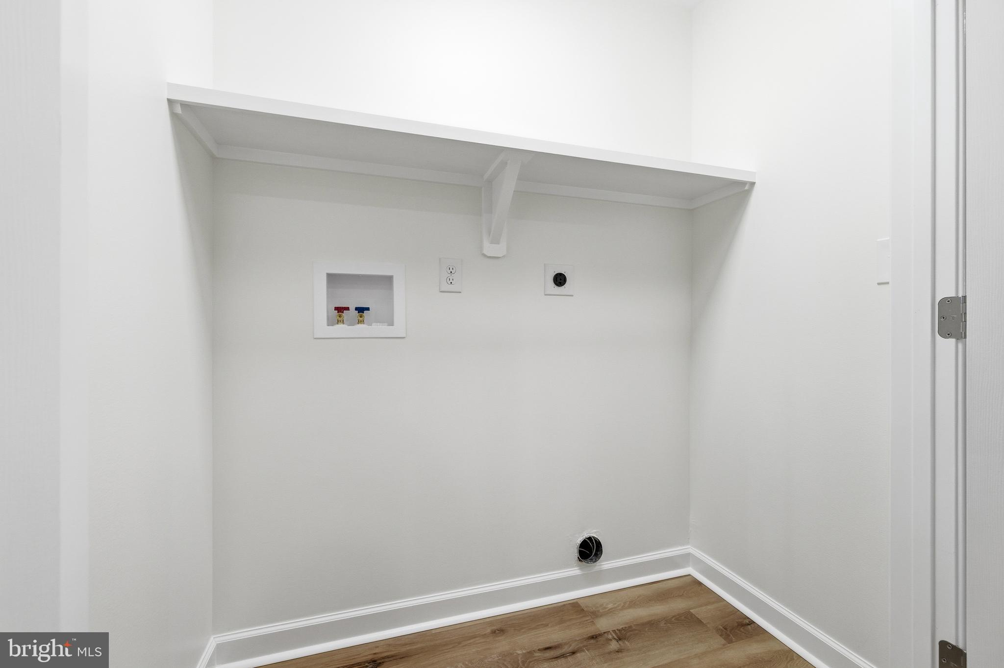 103 6th Avenue Luray, VA 22835 - Photo 18 of 58 a view of a small space